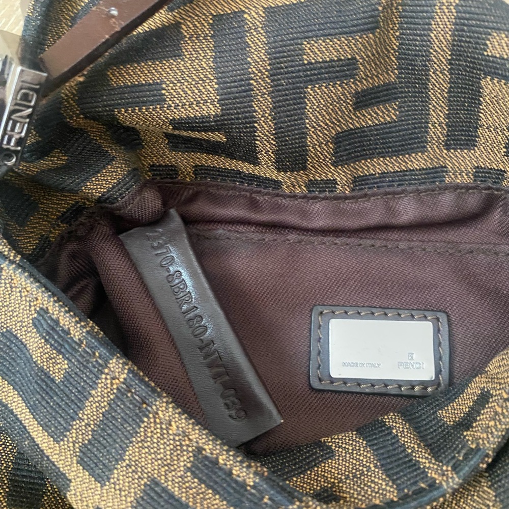 Fendi Zucca Baguette - Picture 7 of 11